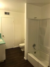 445 W San Gabriel Ave in Clovis, CA - Building Photo - Building Photo