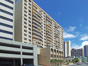 750 Kaheka St in Honolulu, HI - Building Photo - Building Photo