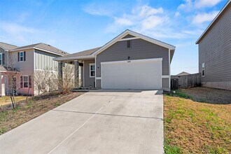 14705 Shooter McGavin Dr in Manor, TX - Building Photo - Building Photo