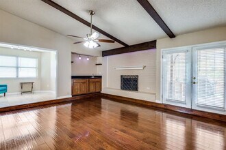 2625 Briar Hill Dr in Carrollton, TX - Building Photo - Building Photo
