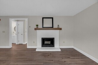 67 Plantation Rd in Oxford, MA - Building Photo - Building Photo