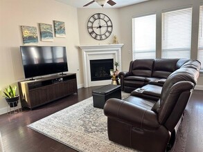 4725 Cash Dr in Carrollton, TX - Building Photo - Building Photo