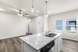 123 Sai Mnr in Shavano Park, TX - Building Photo - Building Photo