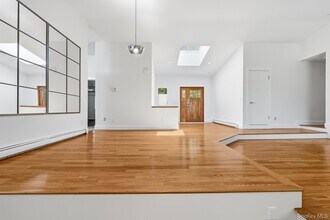 12 Wyeth Ct in Pleasantville, NY - Building Photo - Building Photo