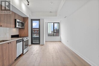 758 Dovercourt Rd in Toronto, ON - Building Photo - Building Photo