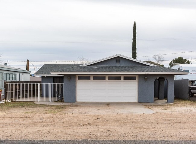property at 2390 Thompson Ave