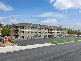 1215 Corporate Dr in Adrian, MI - Building Photo