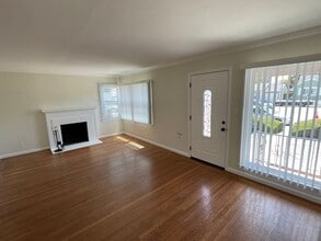 57 E Hillsdale Blvd in San Mateo, CA - Building Photo - Building Photo