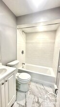 6954 N Sheridan Rd in Chicago, IL - Building Photo - Building Photo