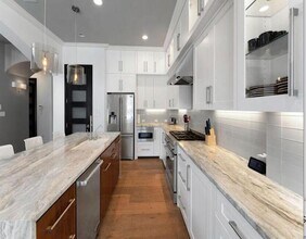 15004 Robin Ct in Lakeway, TX - Building Photo - Building Photo