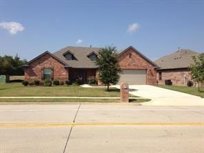 6601 Pine Hills Ln in Denton, TX - Building Photo