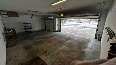 8700 Loch Lomond Blvd in Minneapolis, MN - Building Photo - Building Photo