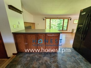 15 Thompson St in Augusta, ME - Building Photo - Building Photo