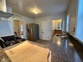 4 Grove St in Belmont, MA - Building Photo - Building Photo