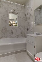 730 S Catalina St in Los Angeles, CA - Building Photo - Building Photo