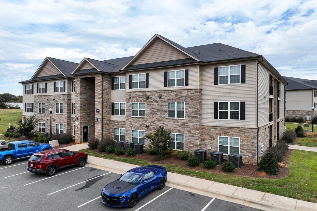 Woodland Heights of Burlington in Whitsett, NC - Building Photo