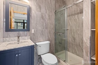 62 N 9th St in Brooklyn, NY - Building Photo - Building Photo