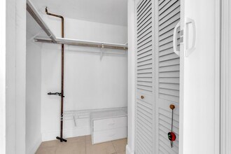 2970 NE 16th Ave in Oakland Park, FL - Building Photo - Building Photo