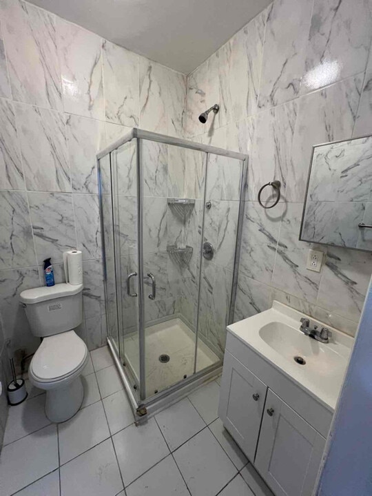 1624 Pitkin Ave, Unit 2F in Brooklyn, NY - Building Photo