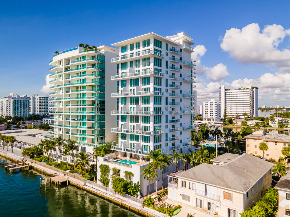 Modern Waterfront Condo Building in North Bay Village, FL - Building Photo