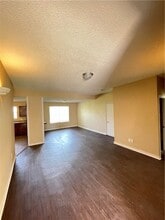 2978 Kasey Ave, Unit 204 in Springdale, AR - Building Photo - Building Photo