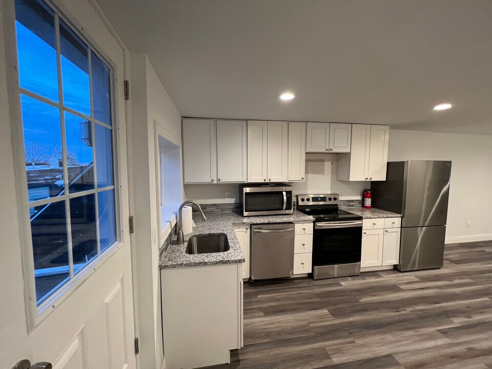 2212 E Monument St, Unit 2 Photo