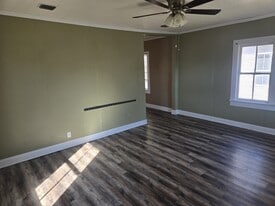 306 S Severin St in Erath, LA - Building Photo