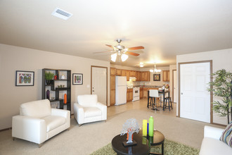 Stone Pointe Apartments in Manhattan, KS - Building Photo - Interior Photo