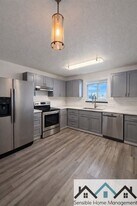 1018 76 St Ct E, Unit C in Tacoma, WA - Building Photo