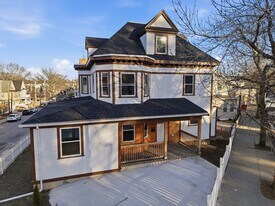 438 Talbot Ave, Unit 1 in Boston, MA - Building Photo