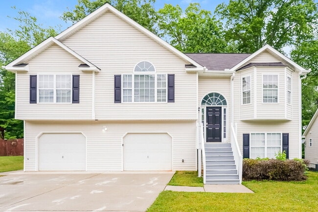 property at 2973 Rolling Ln