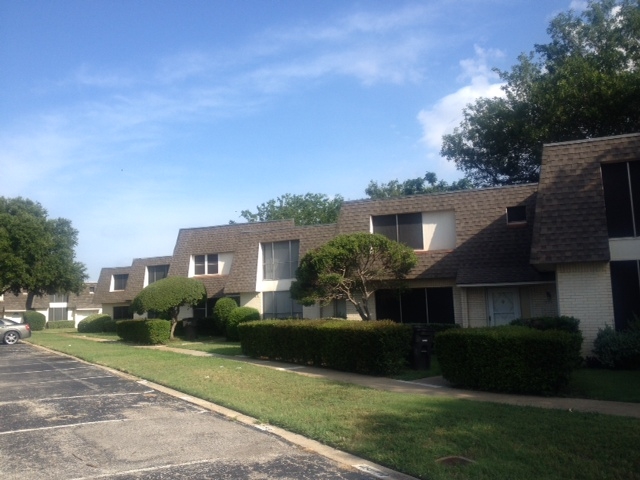 South Fork Townhomes in Fort Worth, TX - Building Photo - Building Photo