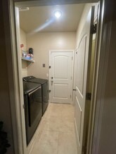 1 N Cerritos Ave in Hanford, CA - Building Photo - Building Photo