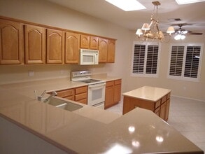 39354 Falconwood Ct in Palm Desert, CA - Building Photo - Building Photo