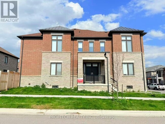 property at 2 Schmeltzer Cres