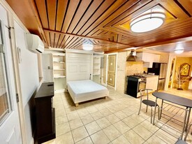 17 Cleveland Pl, Unit B Apartamentos