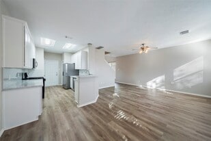 12430 Cane River Ln in Humble, TX - Building Photo