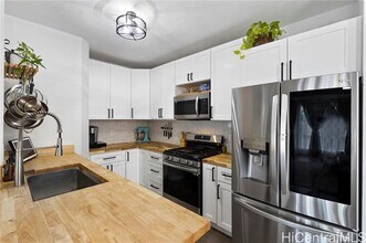 91-490-490 Puamaeole St in Ewa Beach, HI - Building Photo - Building Photo