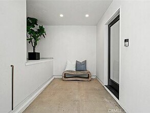 603 Iris Ave in Newport Beach, CA - Building Photo - Building Photo