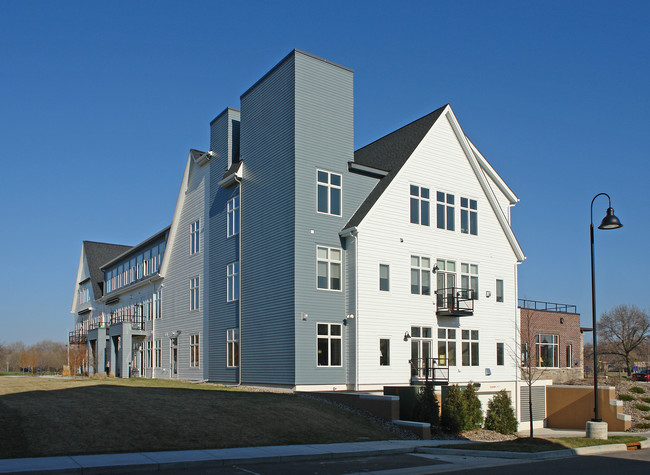 Village on the Cannon in Northfield, MN - Foto de edificio - Building Photo