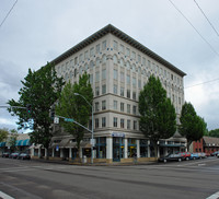 Benton Plaza in Corvallis, OR - Foto de edificio - Building Photo