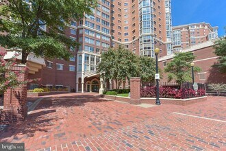 2151 Jamieson Ave in Alexandria, VA - Building Photo - Building Photo