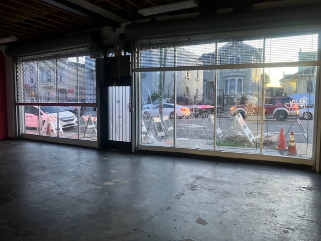 1224 International Blvd in Oakland, CA - Building Photo - Building Photo