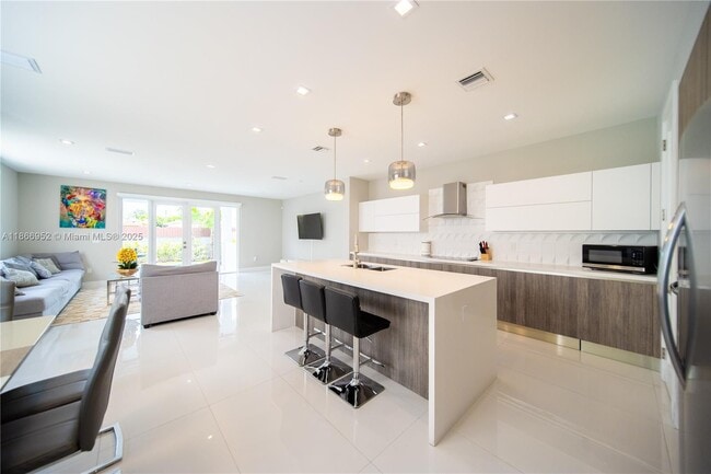 property at 3653 SW 26th St