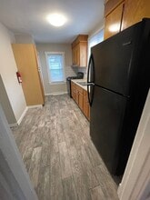 500 Mount Vernon Ave, Unit First Floor in Coraopolis, PA - Building Photo - Building Photo