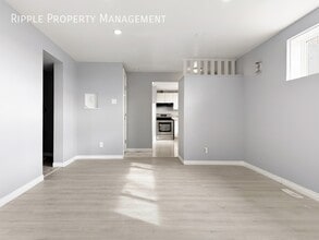 9208-9127 127 Ave NW in Edmonton, AB - Building Photo - Building Photo