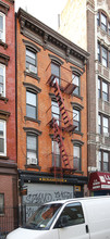 285 Bedford Ave in Brooklyn, NY - Building Photo - Building Photo