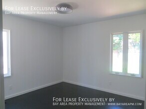 1016 McCue Ave in San Carlos, CA - Building Photo - Building Photo