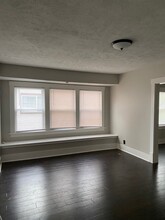 1516 Hiatt st in Carter Lake, IA - Building Photo - Building Photo