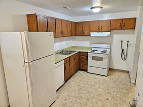 437 E 5600 S in Murray, UT - Building Photo - Building Photo